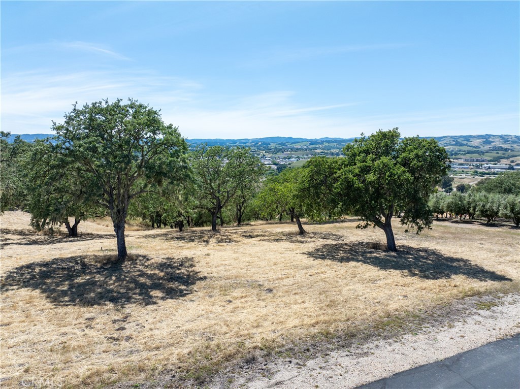 2255 Battering Rock, Templeton, CA 93465