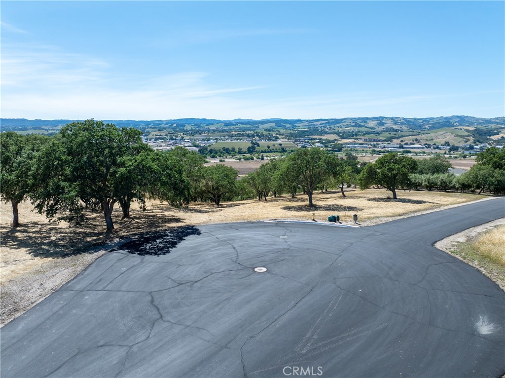 2255 Battering Rock, Templeton, CA 93465