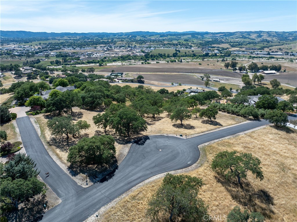 2255 Battering Rock, Templeton, CA 93465