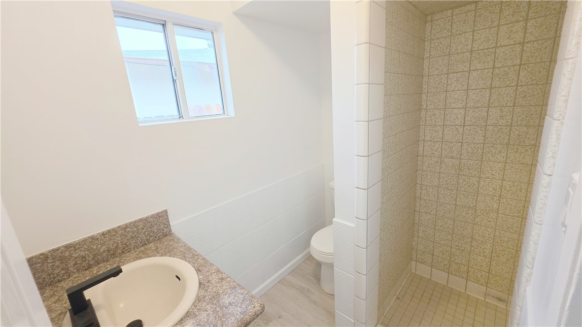 115 9th, Delano, CA 93215
