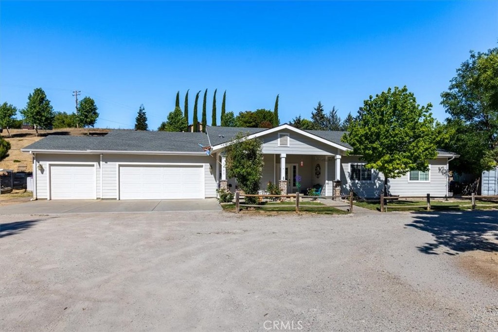 3640 Debonair Dr, Paso Robles, CA 93446