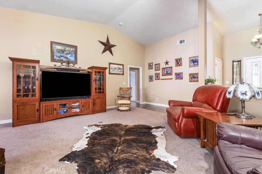 3640 Debonair Dr, Paso Robles, CA 93446