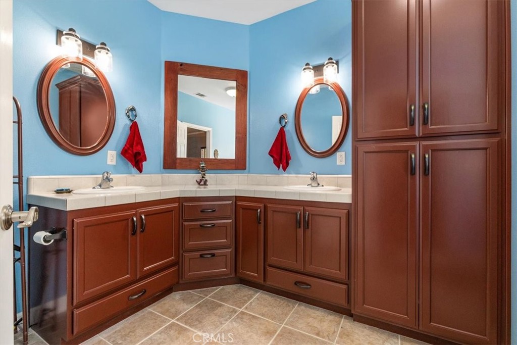 3640 Debonair Dr, Paso Robles, CA 93446