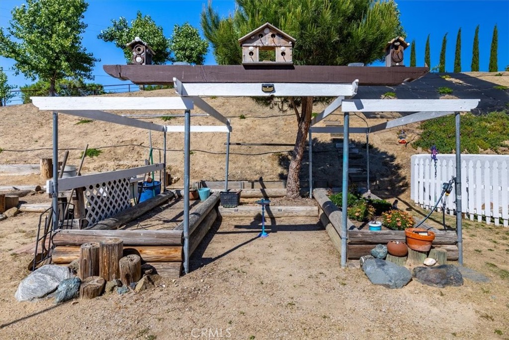 3640 Debonair Dr, Paso Robles, CA 93446