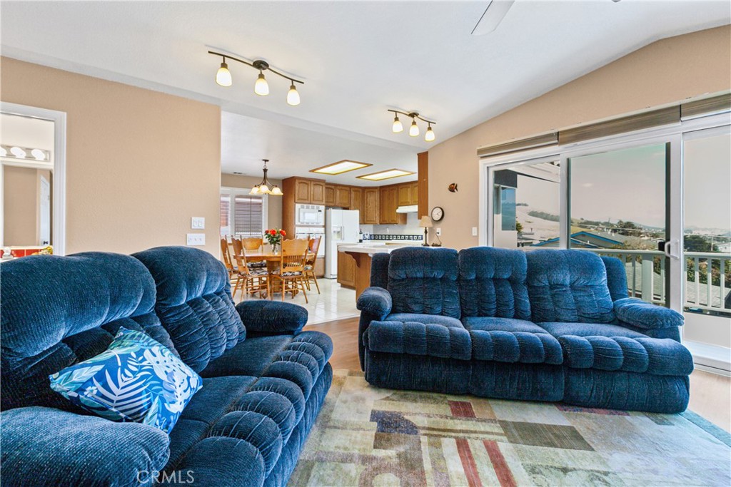 541 Yerba Buena St, Morro Bay, CA 93442