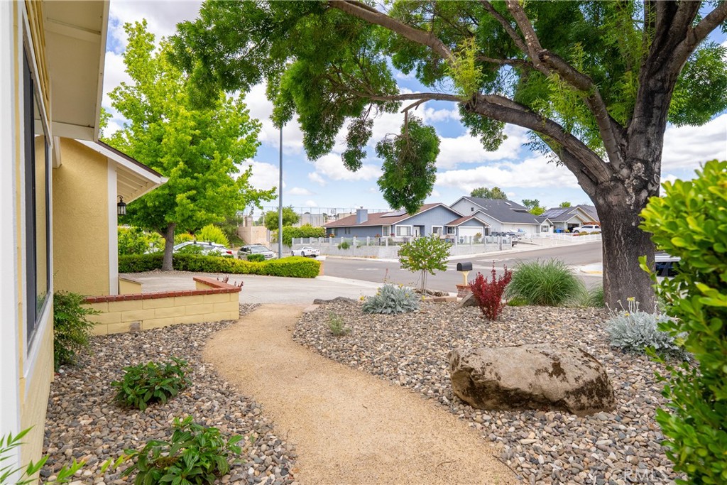 305 Rosemary, Paso Robles, CA 93446