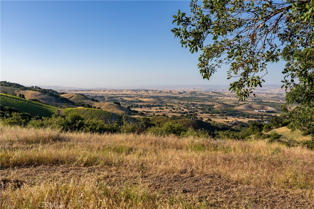 2762 Adelaida Rd, Paso Robles, CA 93446