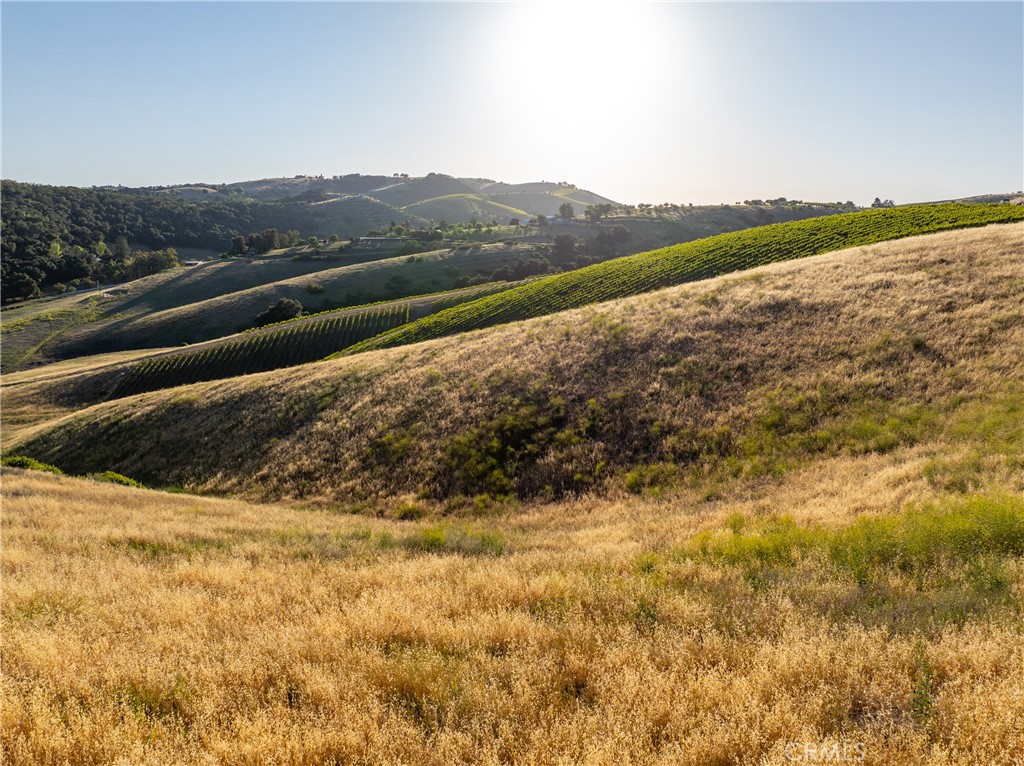 2762 Adelaida Rd, Paso Robles, CA 93446