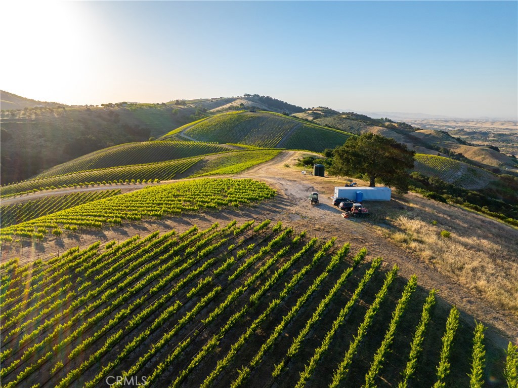 2762 Adelaida Rd, Paso Robles, CA 93446