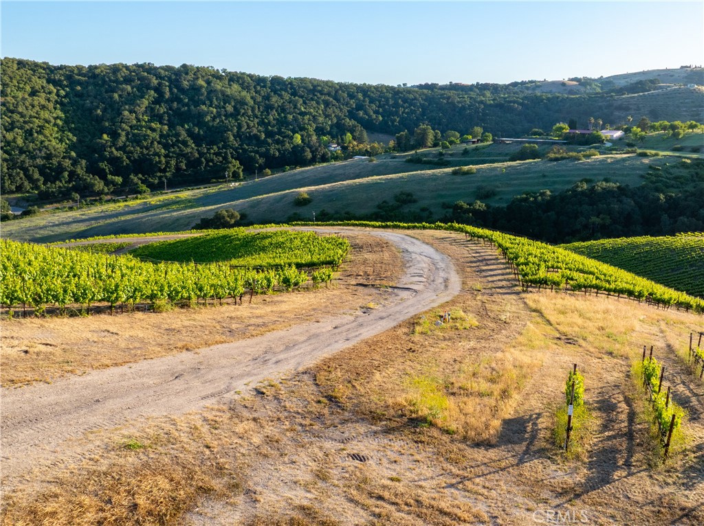 2762 Adelaida Rd, Paso Robles, CA 93446