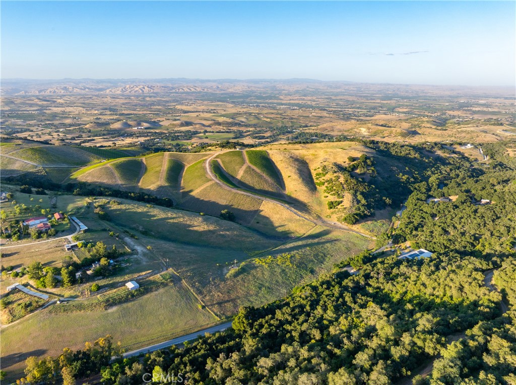 2762 Adelaida Rd, Paso Robles, CA 93446
