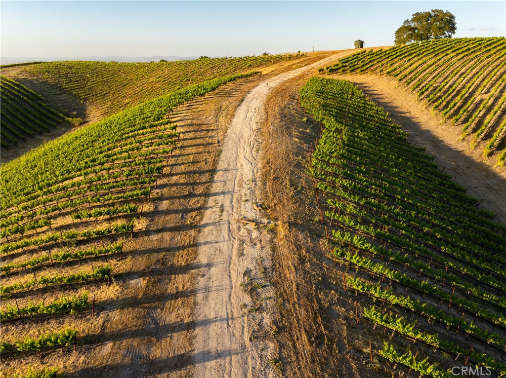 2762 Adelaida Rd, Paso Robles, CA 93446