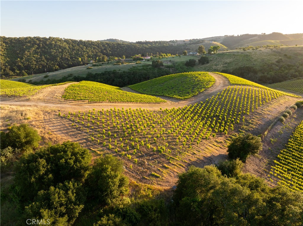 2762 Adelaida Rd, Paso Robles, CA 93446