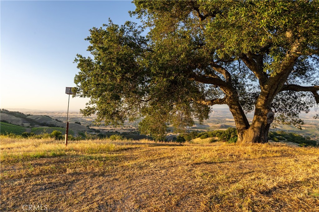 2762 Adelaida Rd, Paso Robles, CA 93446