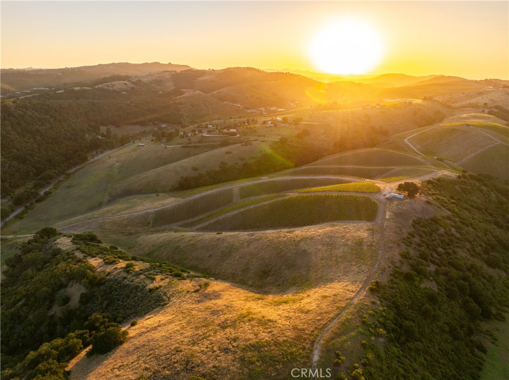 2762 Adelaida Rd, Paso Robles, CA 93446
