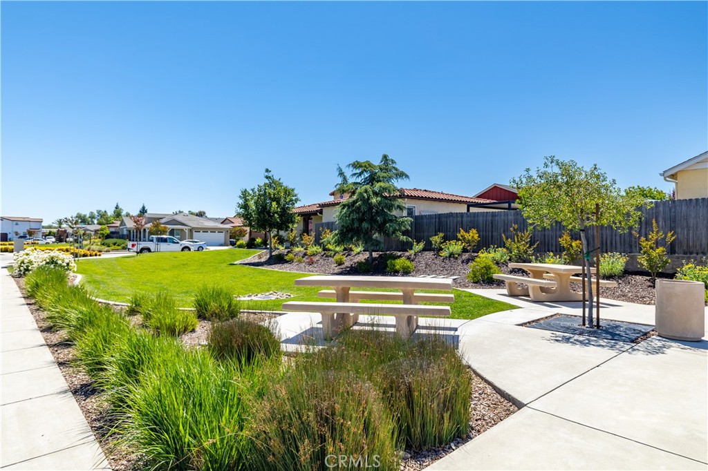 136 Reflection Pl, Templeton, CA 93465