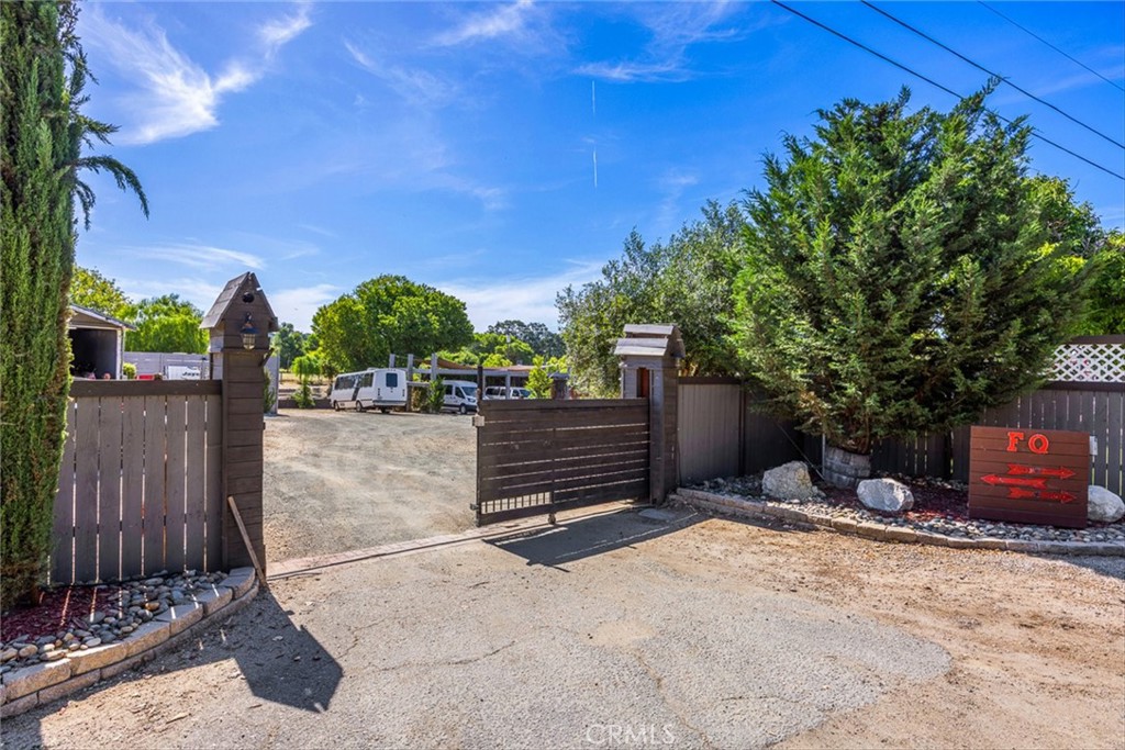 390 Paso Robles, Paso Robles, CA 93446