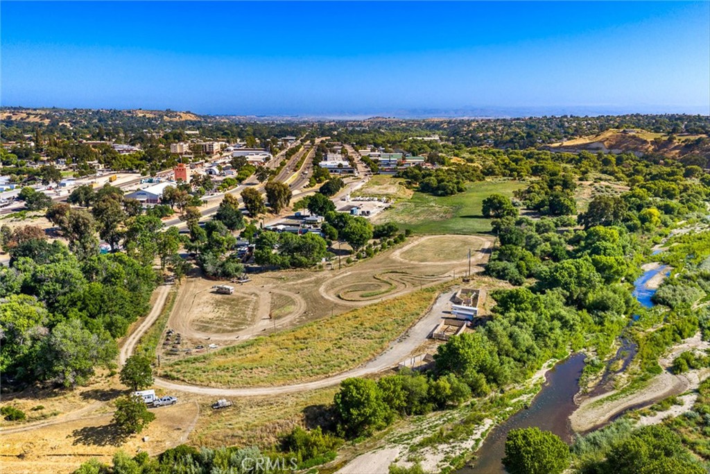 390 Paso Robles, Paso Robles, CA 93446