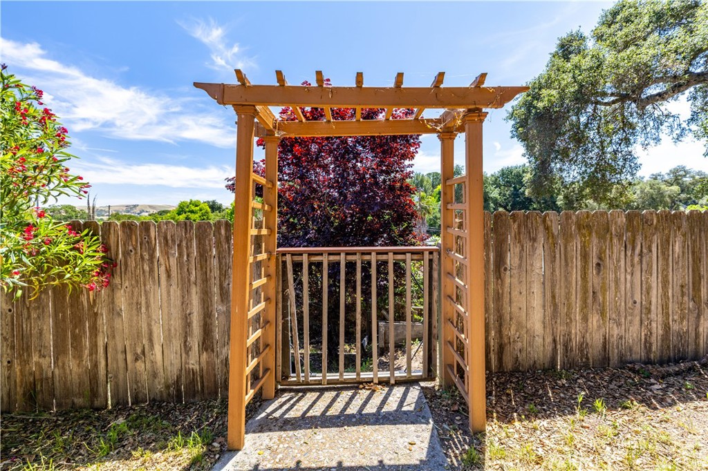 4541 Yerba, Atascadero, CA 93422