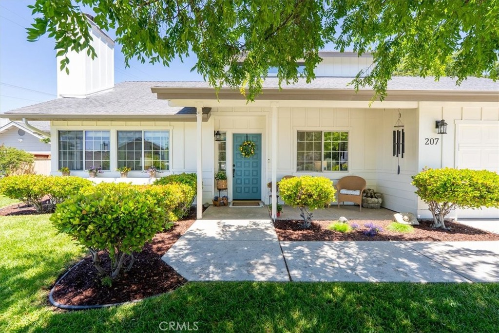 207 Navajo St, Paso Robles, CA 93446