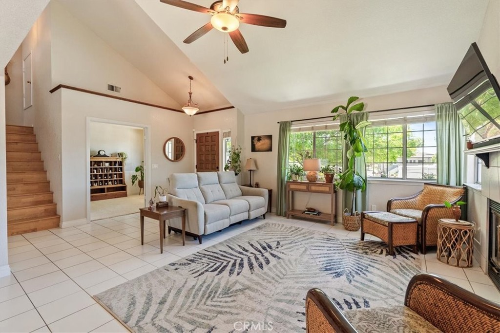 207 Navajo St, Paso Robles, CA 93446