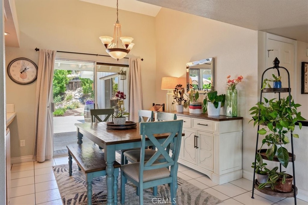 207 Navajo St, Paso Robles, CA 93446
