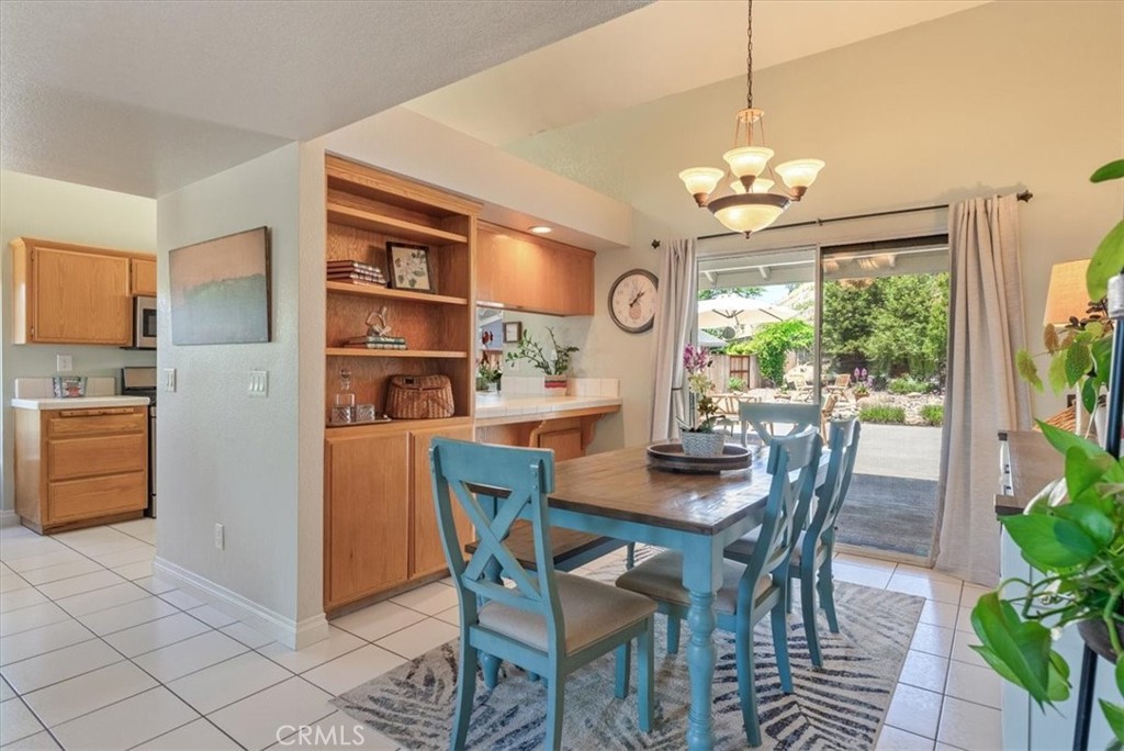207 Navajo St, Paso Robles, CA 93446