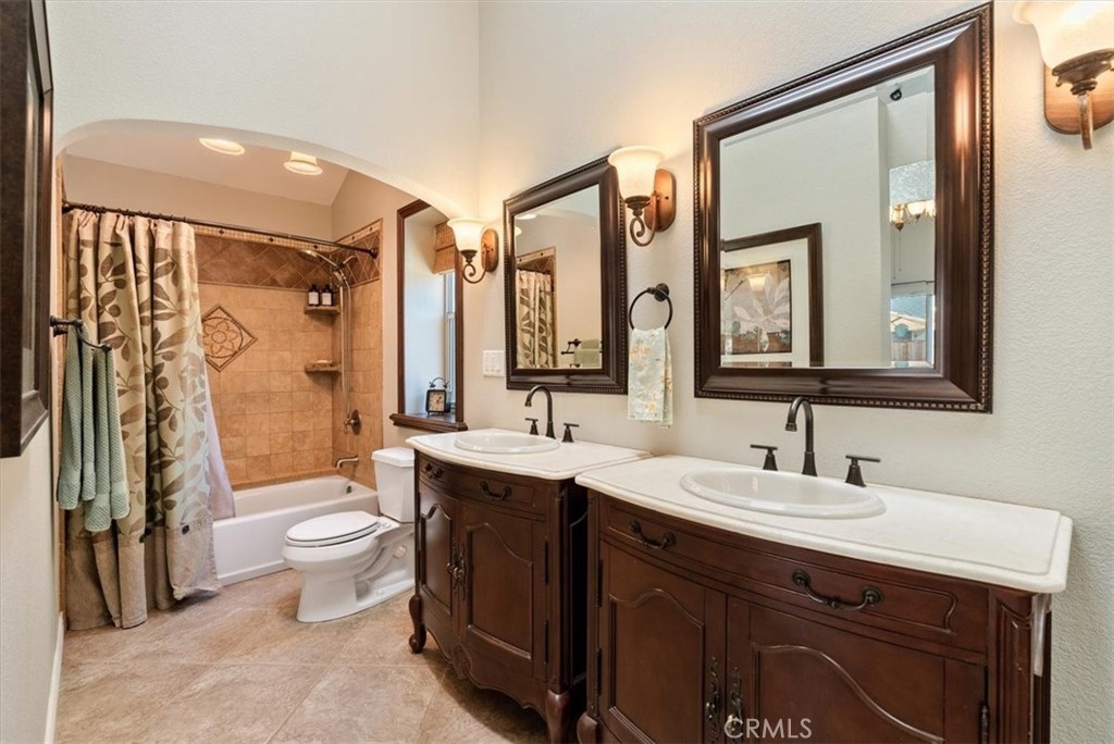 207 Navajo St, Paso Robles, CA 93446