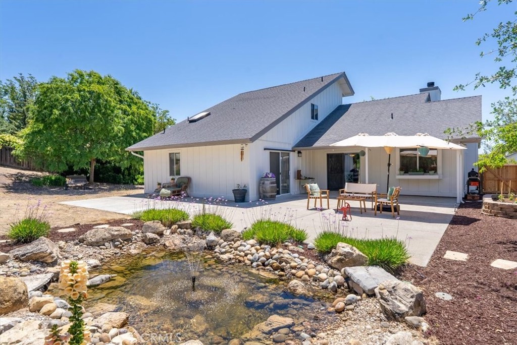 207 Navajo St, Paso Robles, CA 93446
