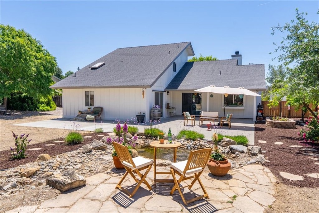 207 Navajo St, Paso Robles, CA 93446