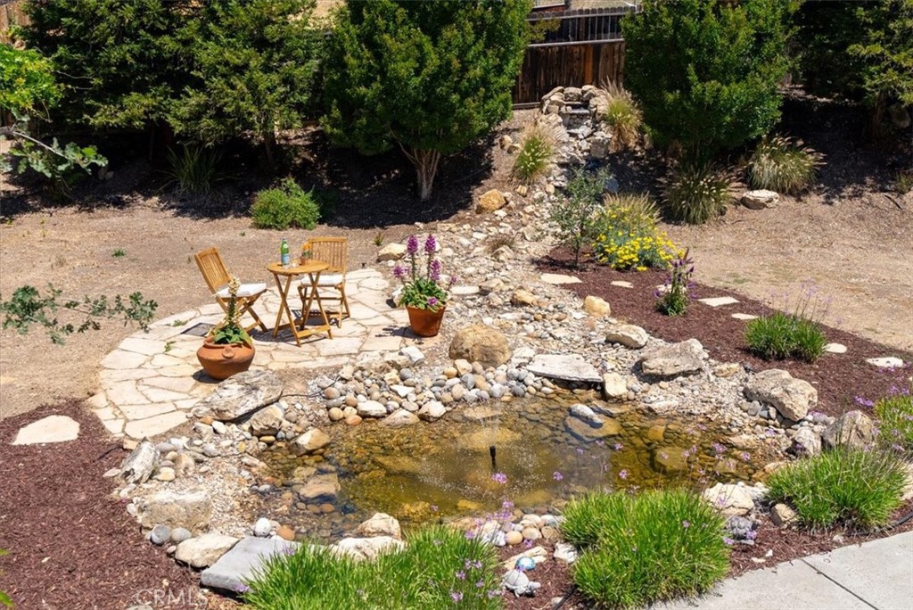207 Navajo St, Paso Robles, CA 93446