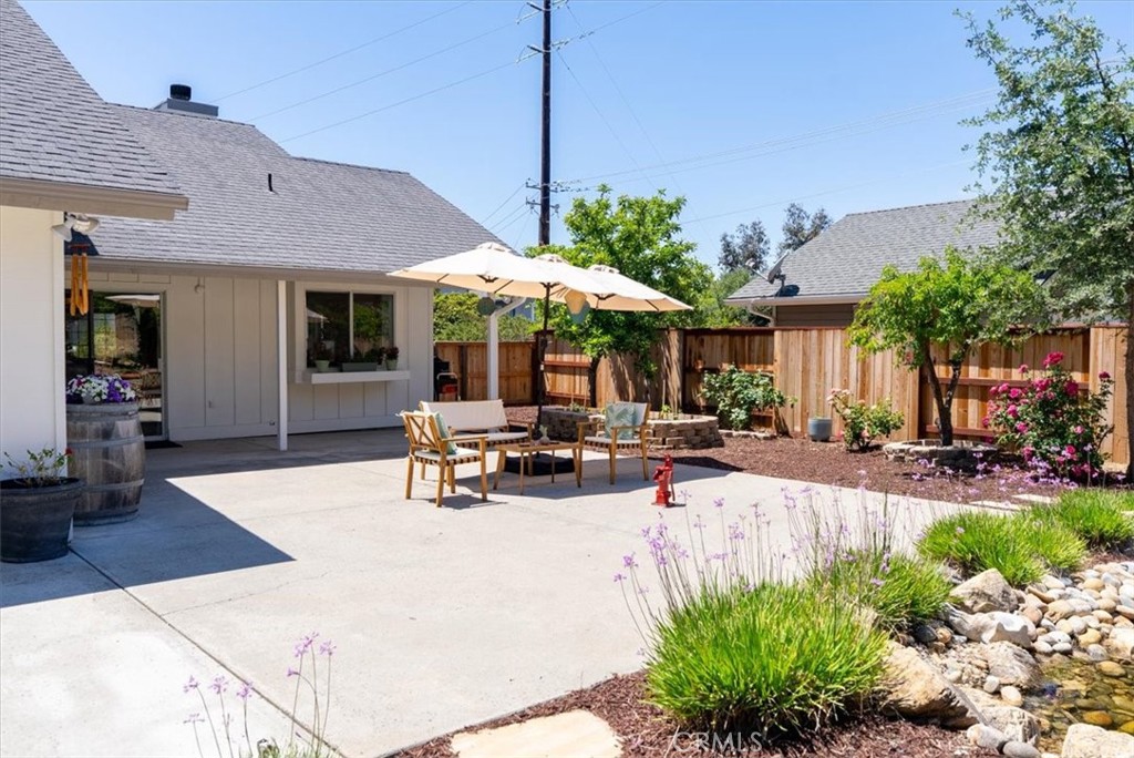 207 Navajo St, Paso Robles, CA 93446