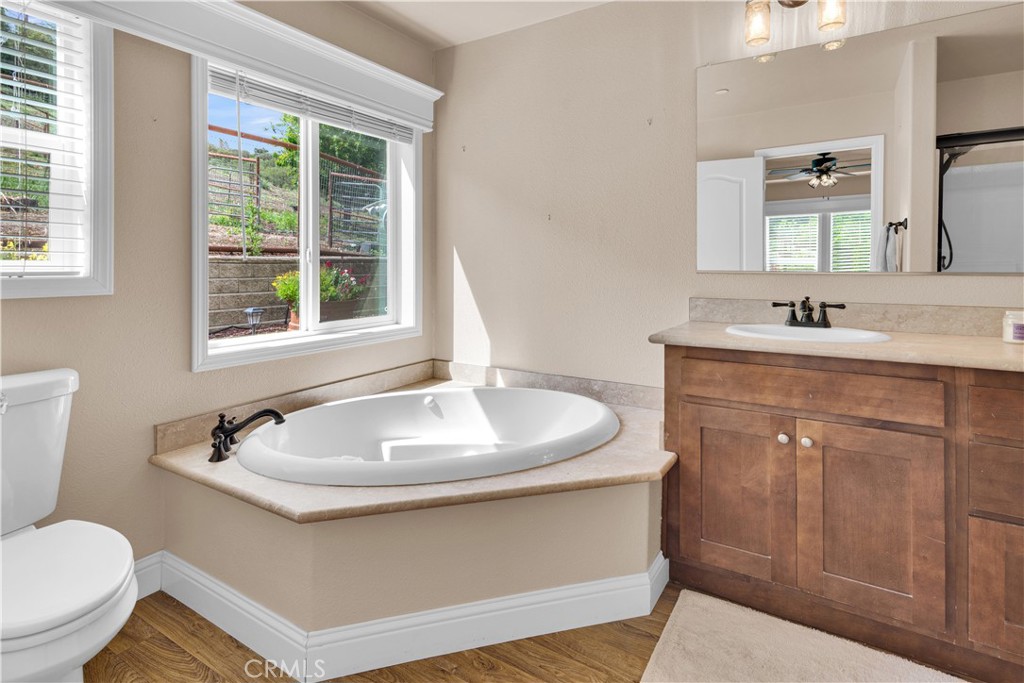5005 E Highway 41, Templeton, CA 93465