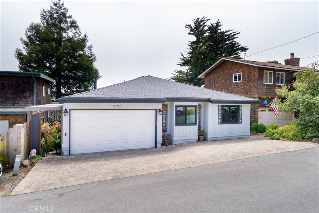 676 Canterbury, Cambria, CA 93428