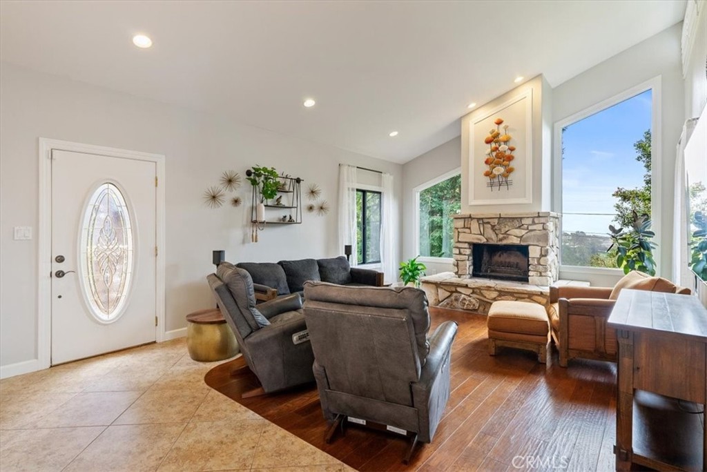 676 Canterbury, Cambria, CA 93428