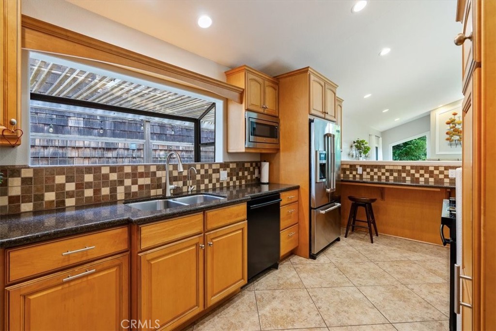 676 Canterbury, Cambria, CA 93428
