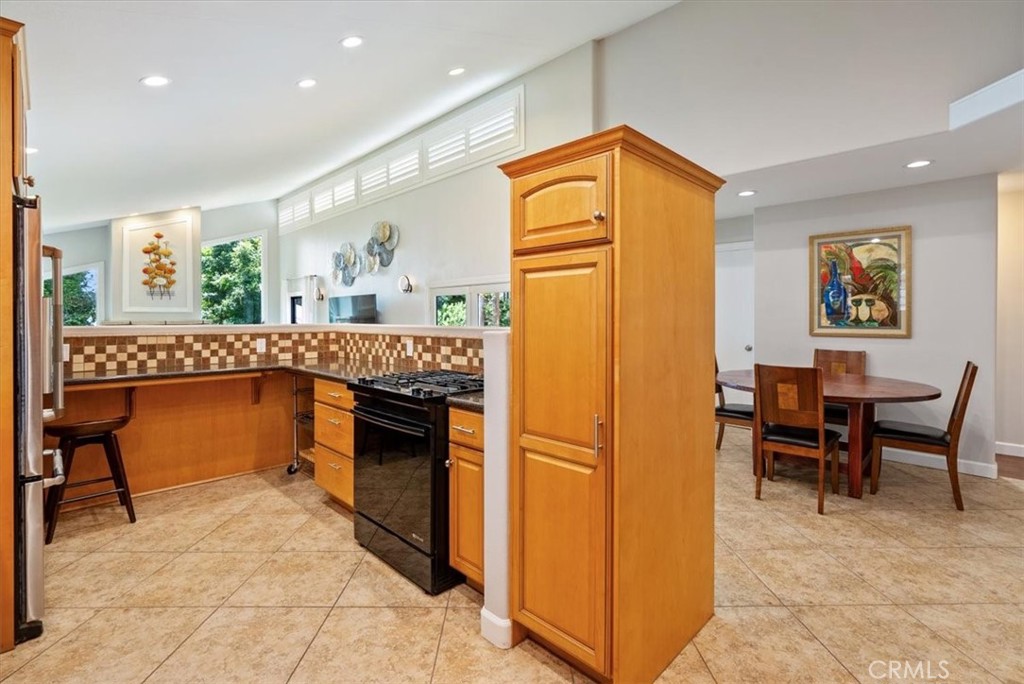 676 Canterbury, Cambria, CA 93428