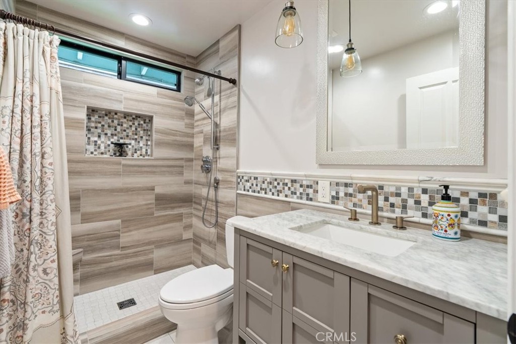 676 Canterbury, Cambria, CA 93428