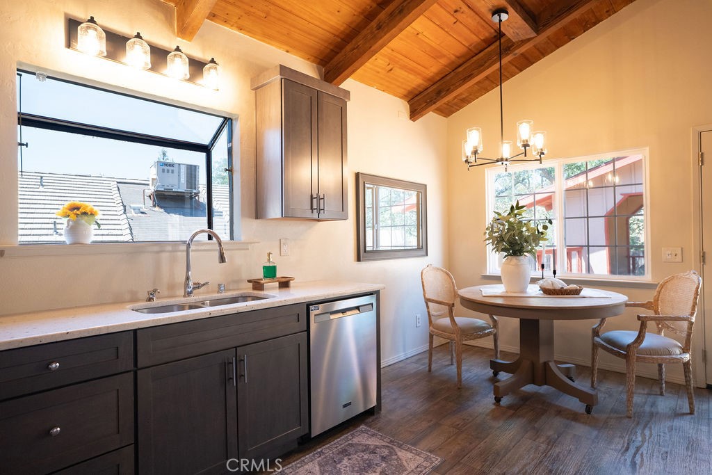 2861 Old Wrangler Ln, Paso Robles, CA 93446