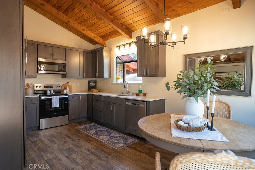 2861 Old Wrangler Ln, Paso Robles, CA 93446