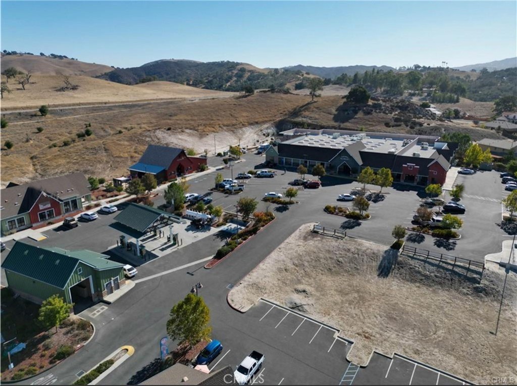 2861 Old Wrangler Ln, Paso Robles, CA 93446