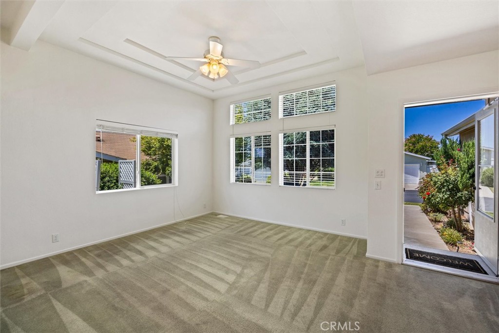 372 Lark Dr, Paso Robles, CA 93446