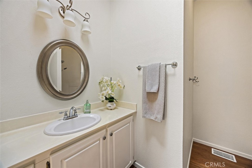372 Lark Dr, Paso Robles, CA 93446