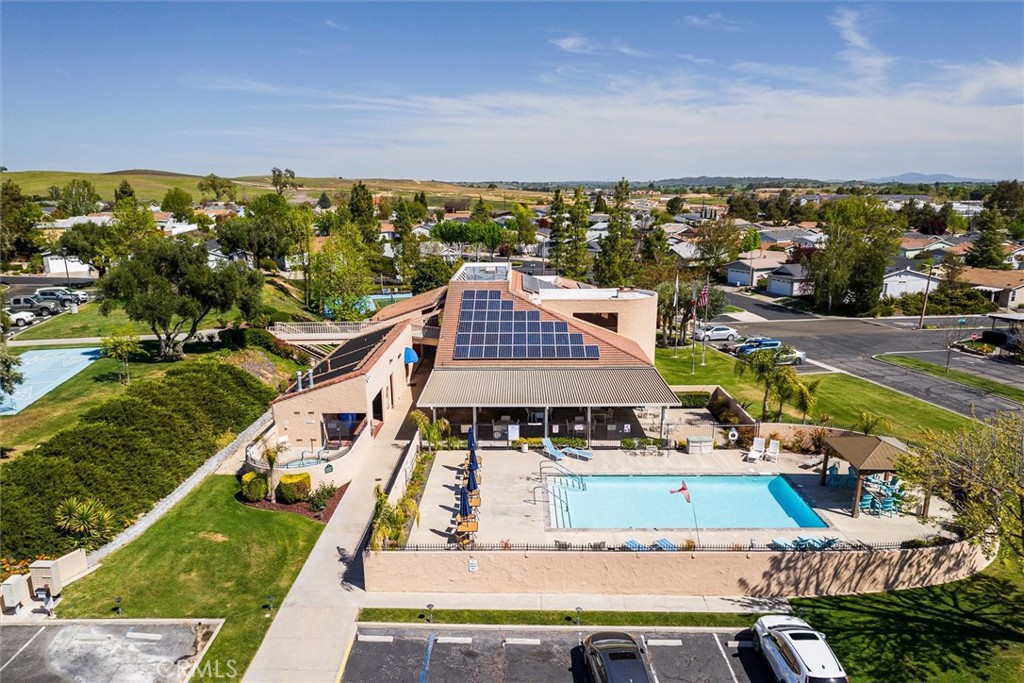 372 Lark Dr, Paso Robles, CA 93446
