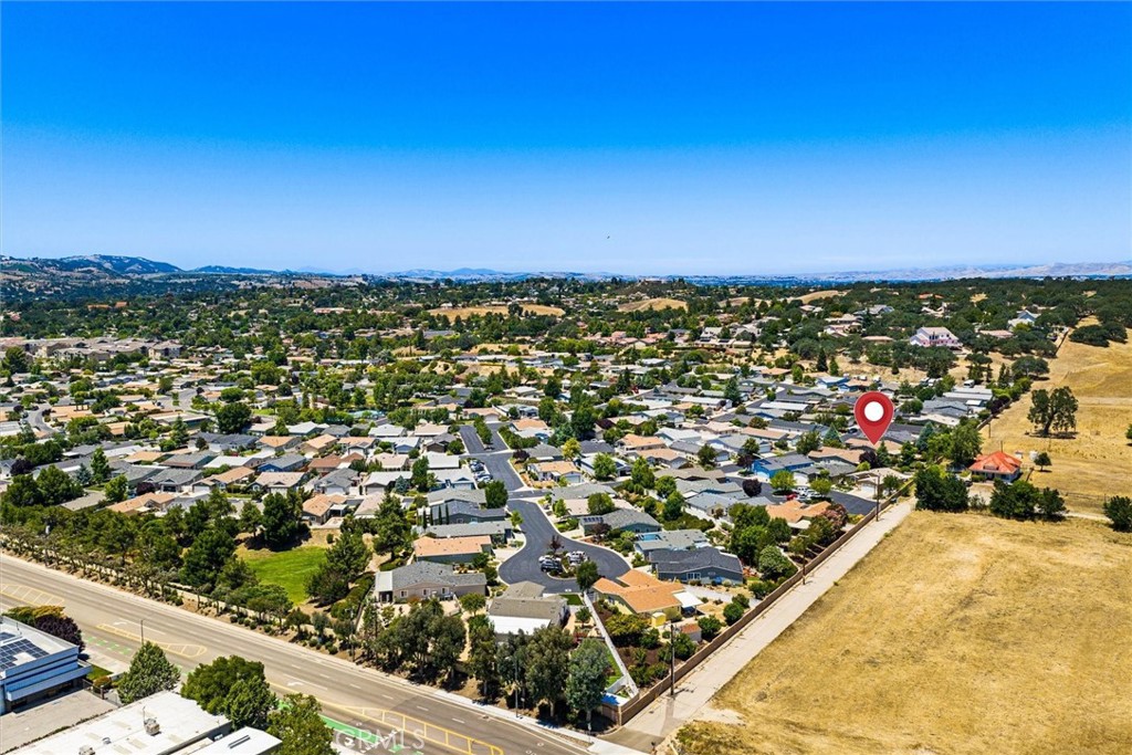 372 Lark Dr, Paso Robles, CA 93446