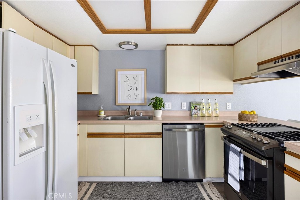 2221 King Court #40, San Luis Obispo, CA 93401
