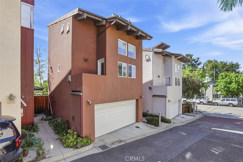 1216 Southwood Dr, San Luis Obispo, CA 93401