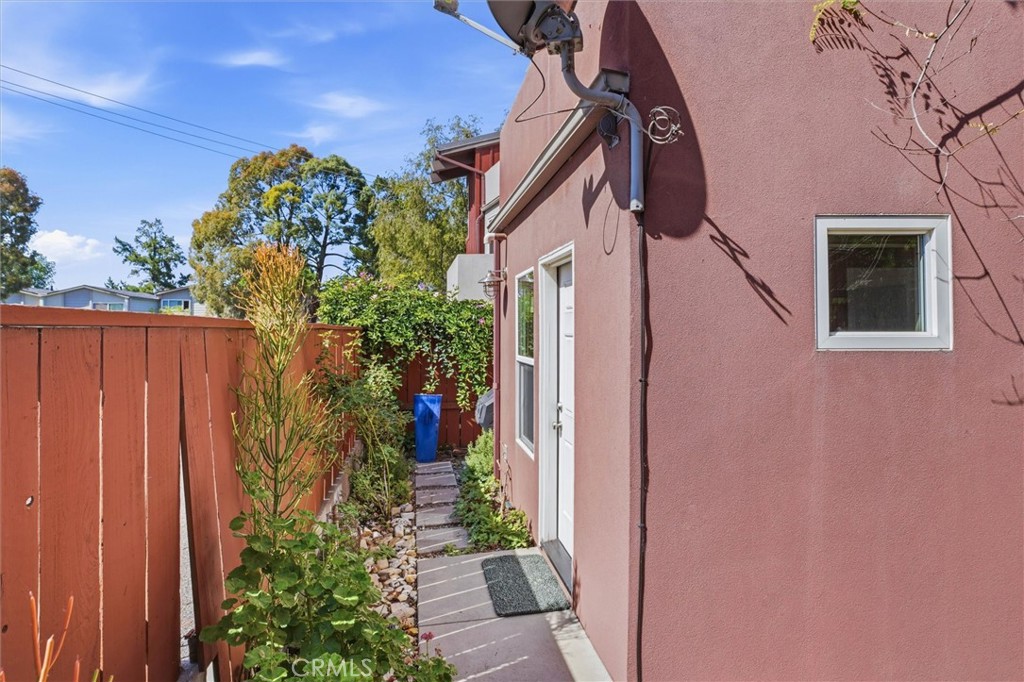 1216 Southwood Dr, San Luis Obispo, CA 93401