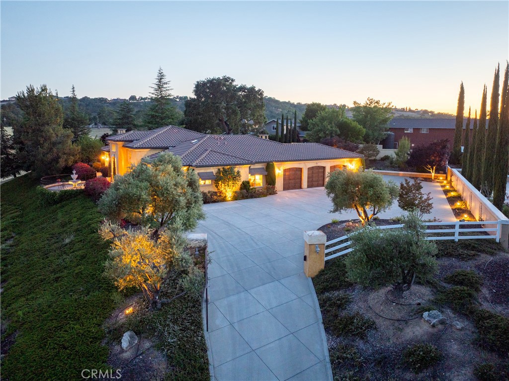 2035 Rancho Caro, Templeton, CA 93465