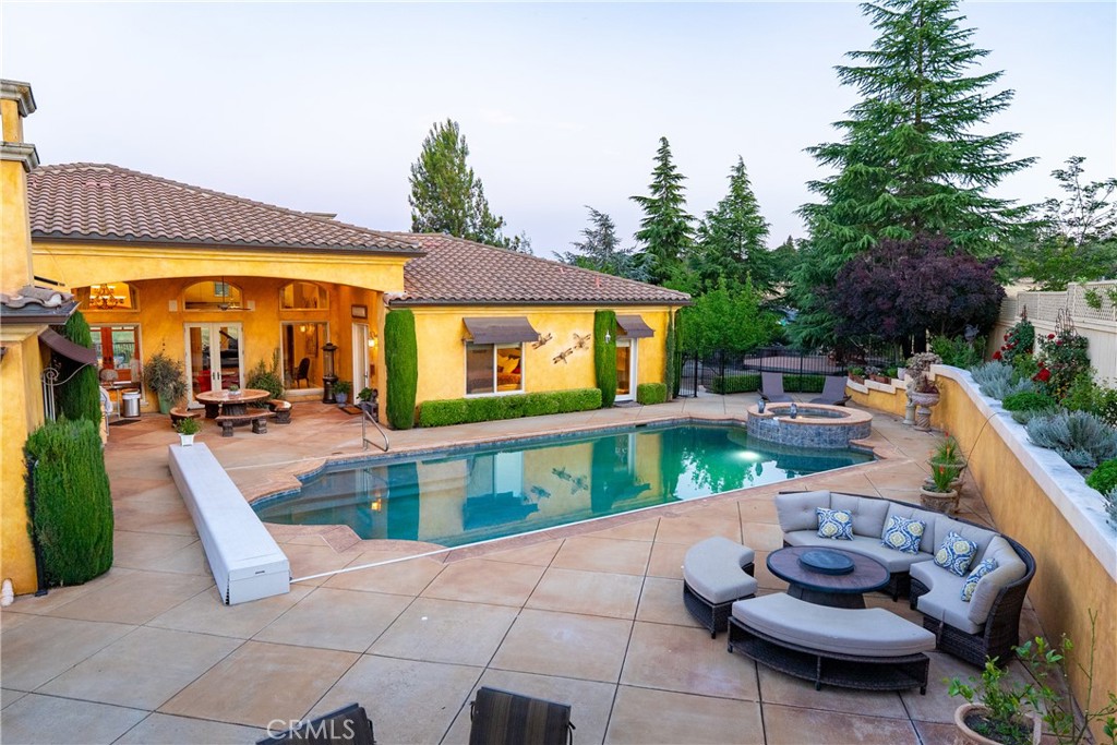 2035 Rancho Caro, Templeton, CA 93465